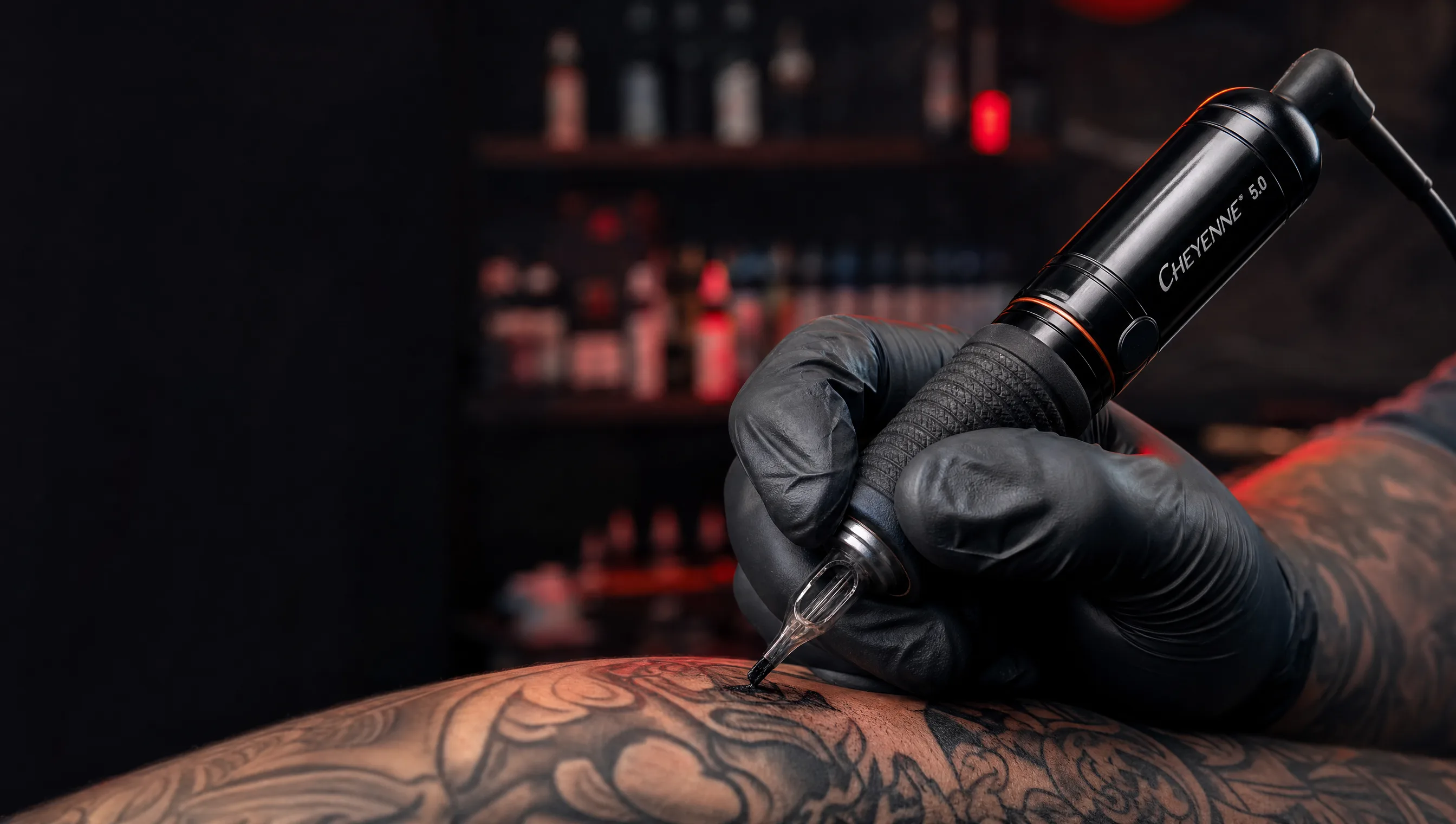 Tätowierung mit der Cheyenne 5.0 im Riverside Ink Studio
